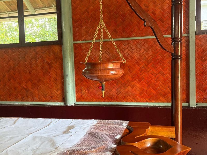 Shirodhara therapy setup at Gowrisankara Ayurvedic centre